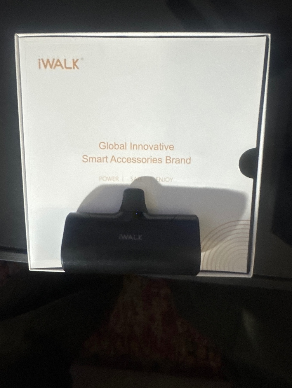 iWALK LinkPod 4 4500mAh Portable Charger with a built-in Lightning connector.